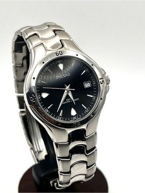 Pulsar Mens Silver Stainless Steel Watch Black Dial Date New Battery